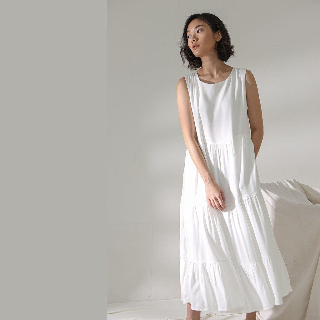 Bree - Sleeveless Midi Dress