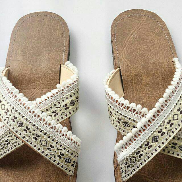 LAURA BOHEMIAN SANDAL