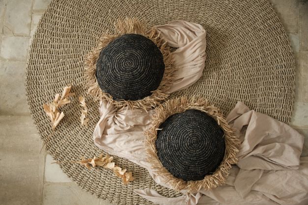 RAFFIA PILLOW