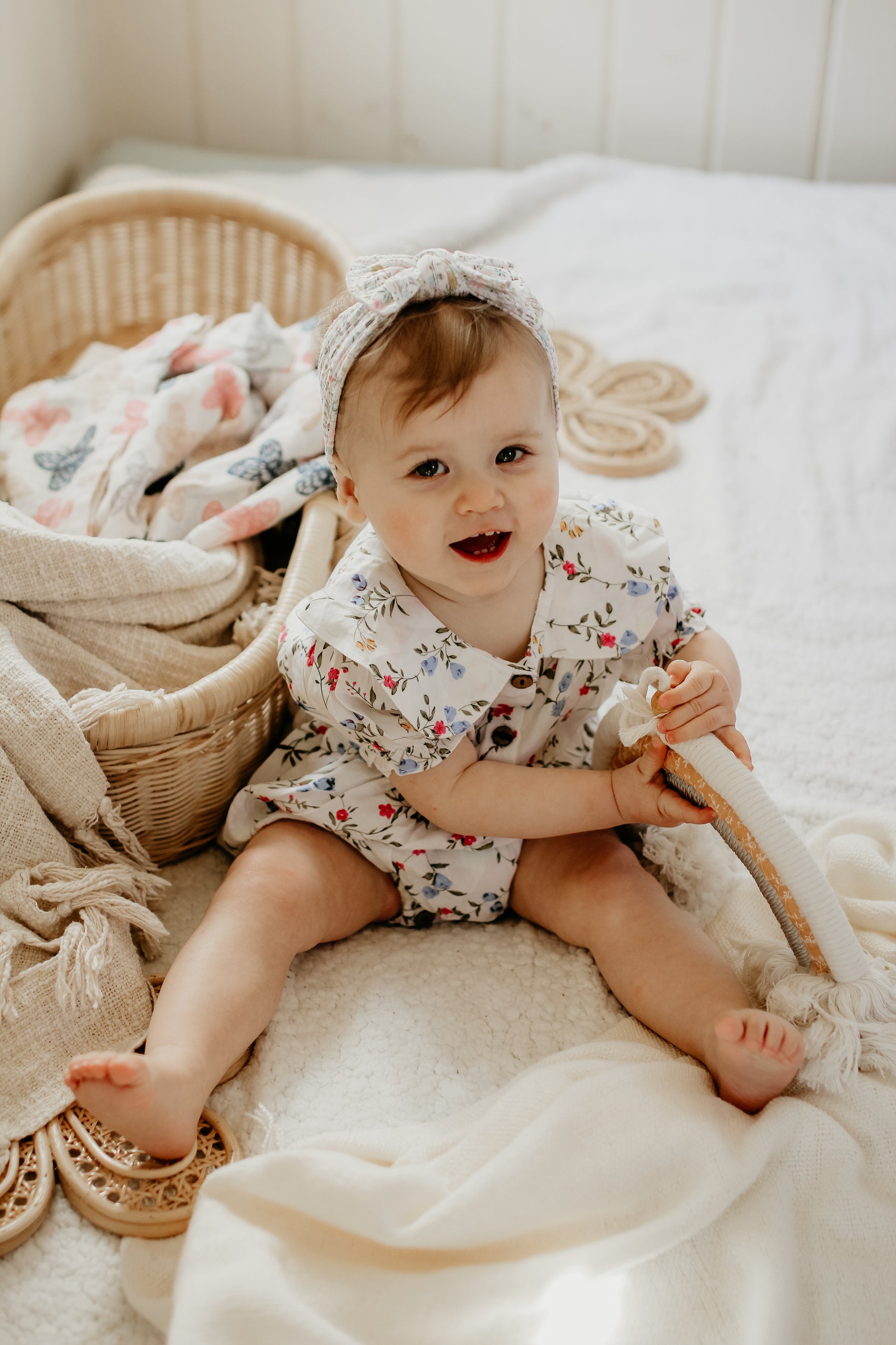 SUNNY ROMPER