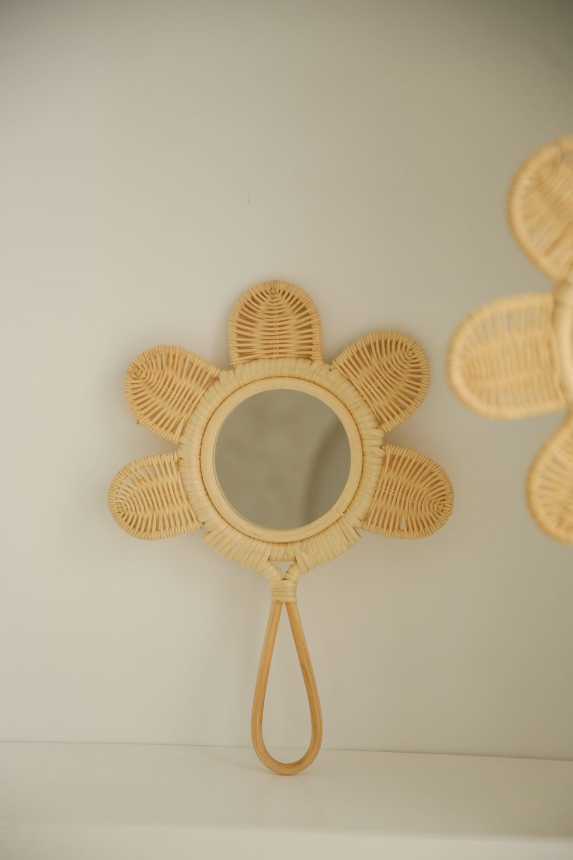 Vintage Daisy Hand Mirror